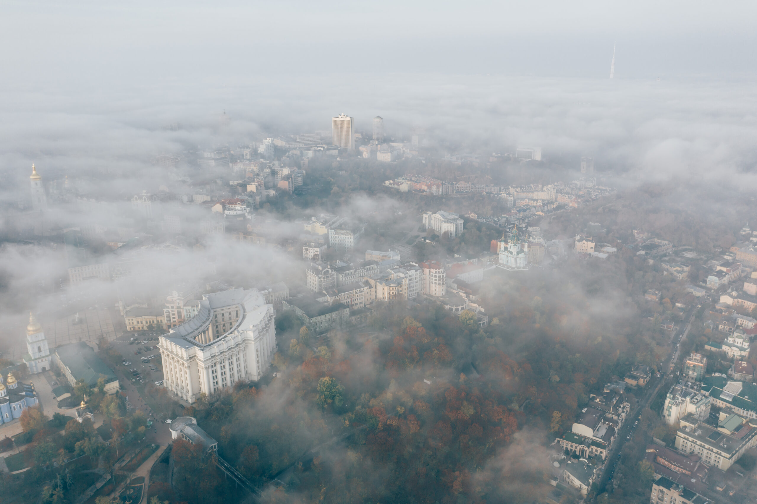 aerial-view-city-fog-delta-compliance-talya-mayfield-ehs-cannabis-compliance-deltacompliance